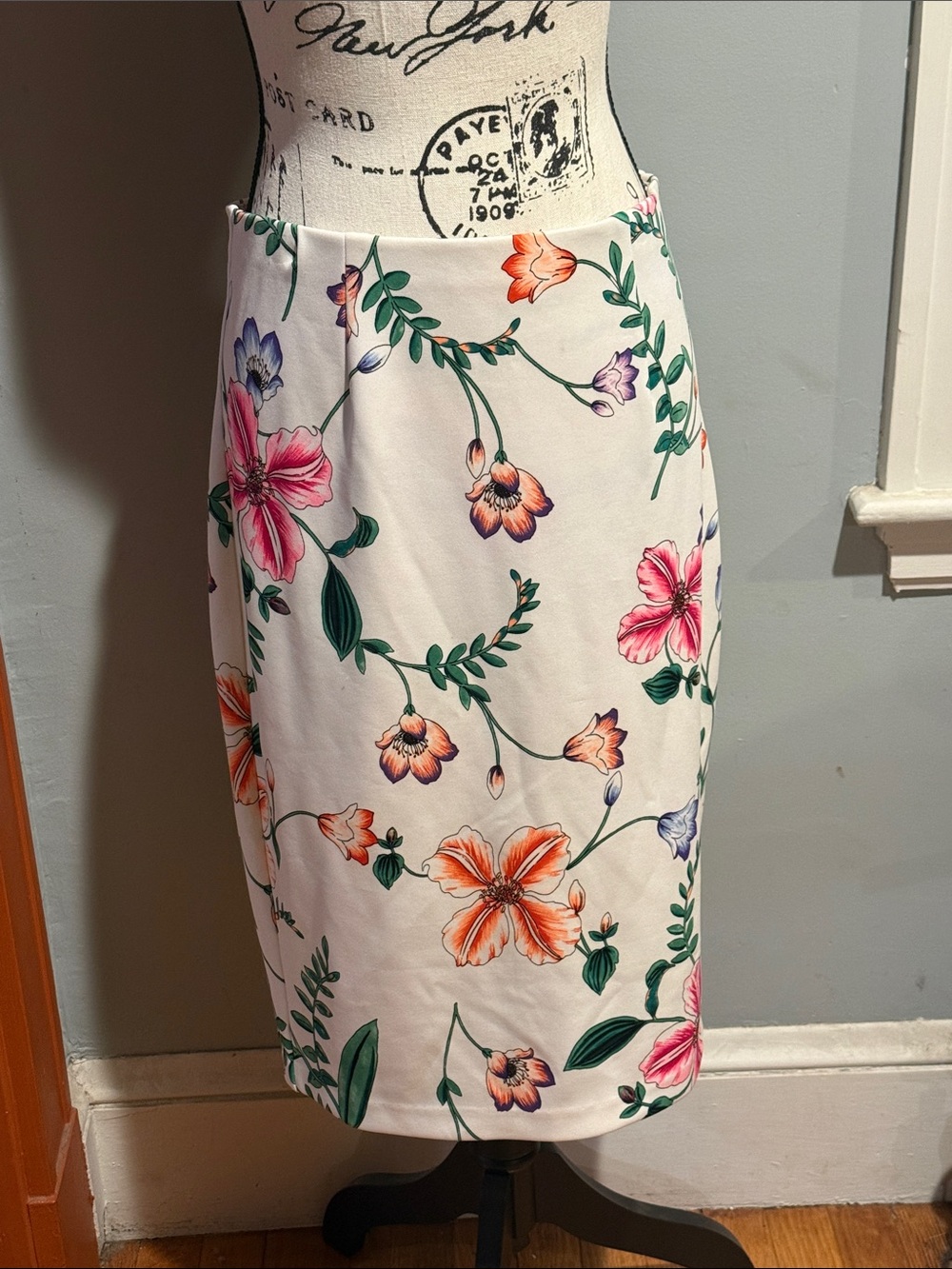 Express White Pencil Skirt with Pink, Orange & Green Floral Print (M)